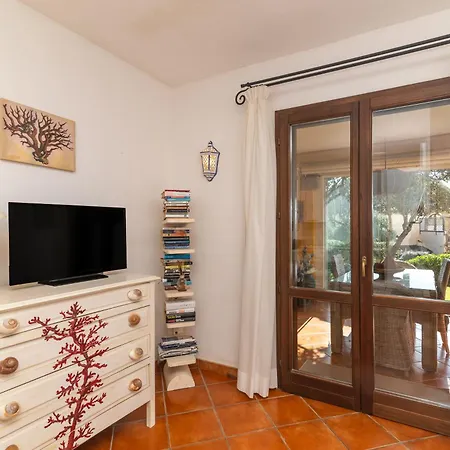 Belvedere 3-2 Giardino E Vista Mare Apartment Olbia